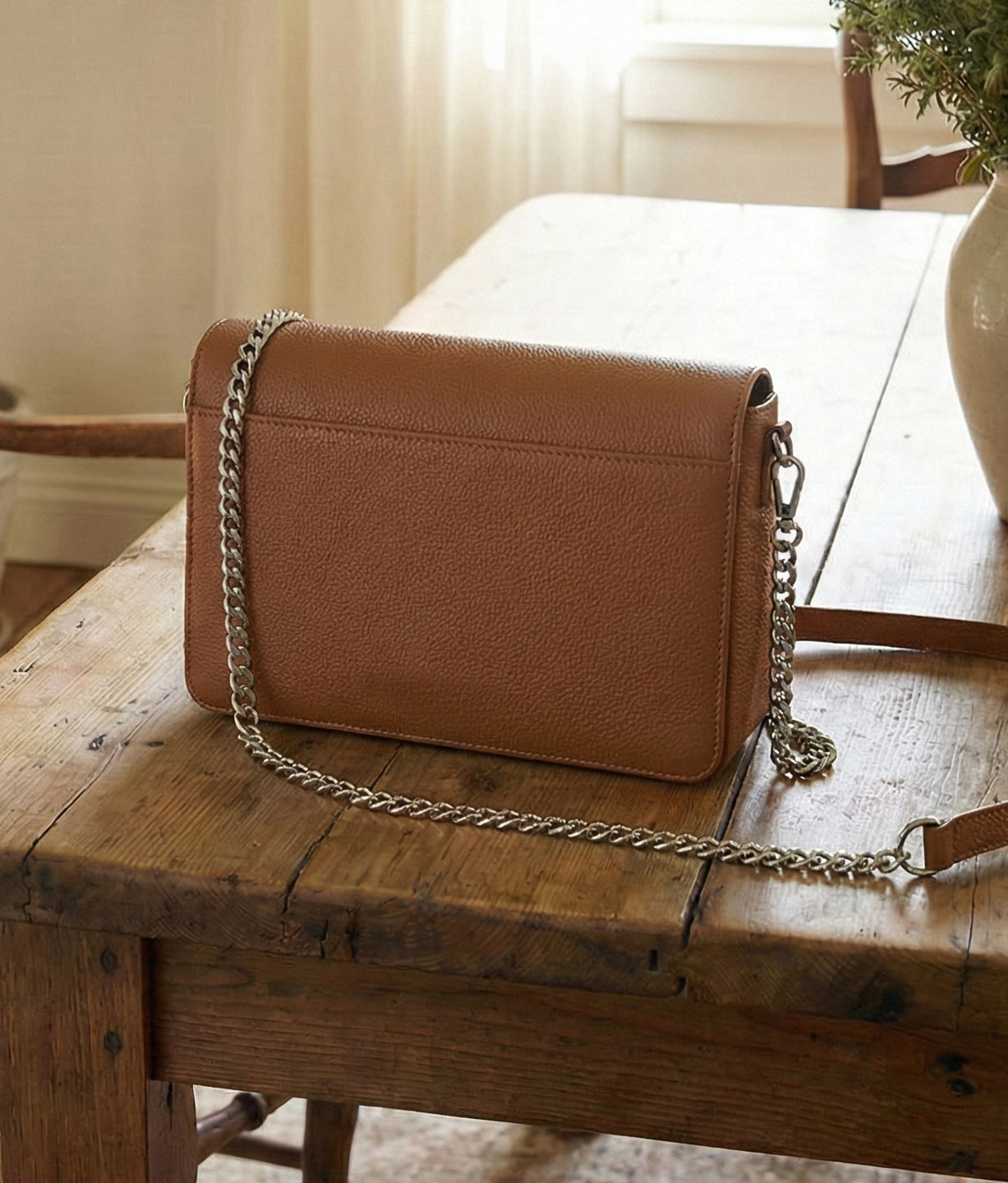 HAVENGOTT Tan Leather Chain Crossbody Bag – Silver-Tone Chain Strap