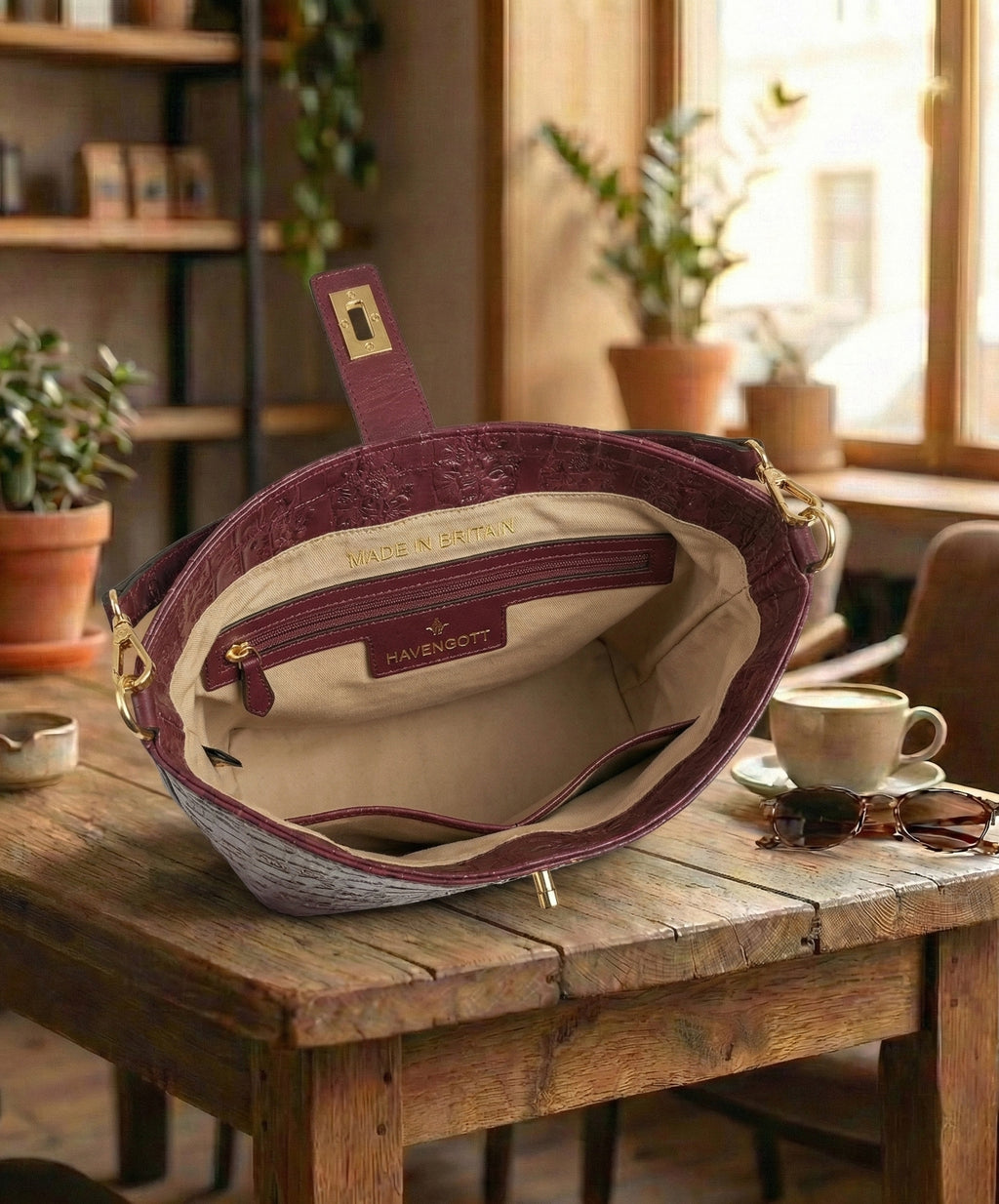 HAVENGOTT Burgundy Croc-Embossed Structured Bucket Bag