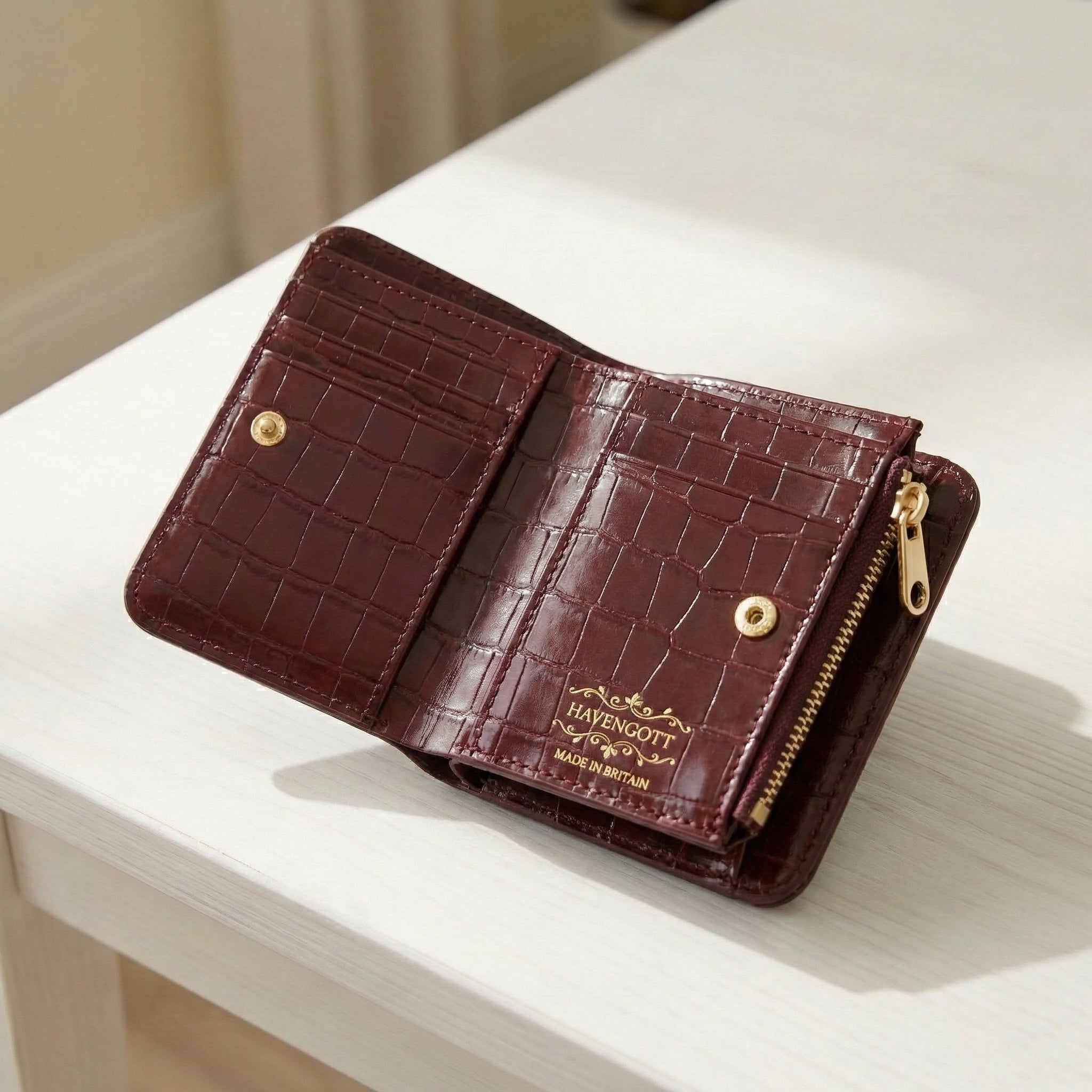 HAVENGOTT Royal Burgundy Croc-Embossed Compact Wallet